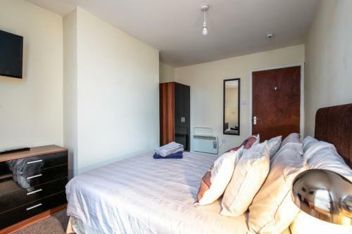 Hostal Double Bedroom In Superb House In Great Location * 7