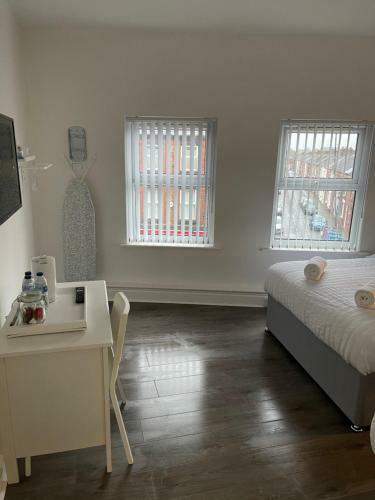 Hotel County Road Accommodation