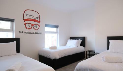 Apartamento The Kop End Serviced Accommodation - 4 Bedrooms, 2 Bathrooms