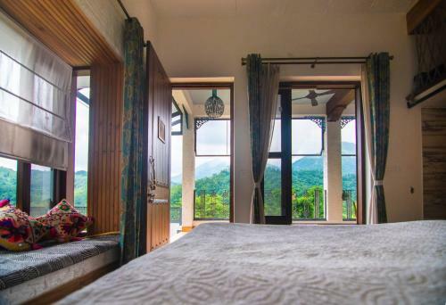 Rustic Art Deco Boutique Villa With Stunning Views By Wanderlust