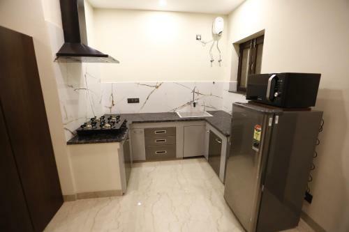 Serviced Apartments In Dalanwala, Dehradun
