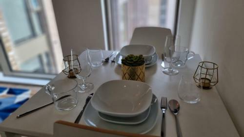 Apartamento City Centre Studio With Wifi Parking & Shops