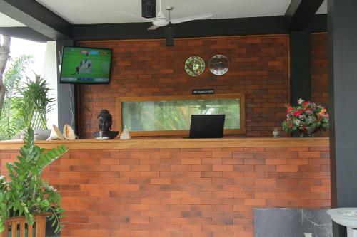Eco Hotel Black & White - Anuradhapura