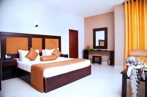 Full Moon Garden Hotel