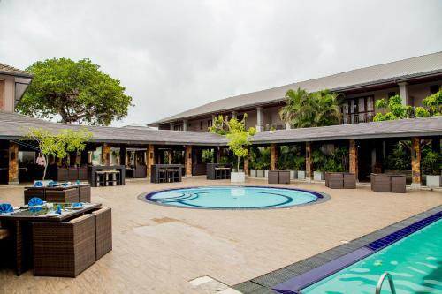 Full Moon Garden Hotel