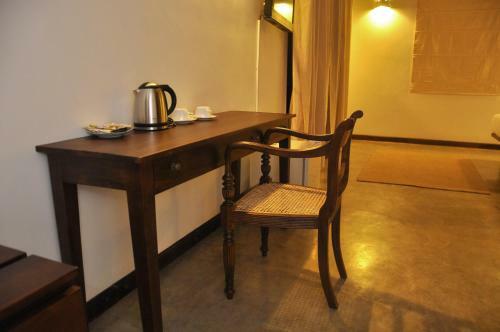 Hotel Roman Lake
