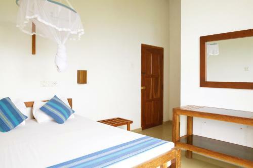 Hostal Beach Inns Holiday Resort