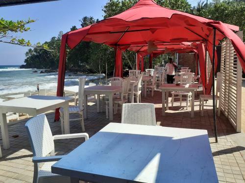Hostal Coral Beach Hotel