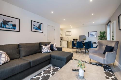 Apartamento Gorgeous 2 Bed Apt - Waterfront, Parking & Balcony - Sleeps 6!