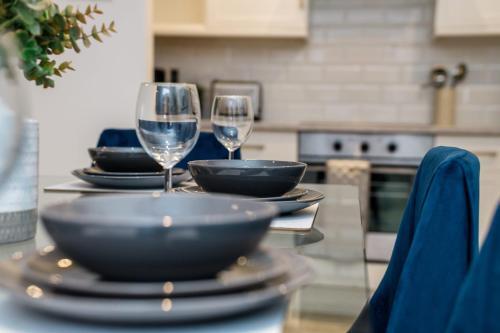 Apartamento Gorgeous 2 Bed Apt - Waterfront, Parking & Balcony - Sleeps 6!