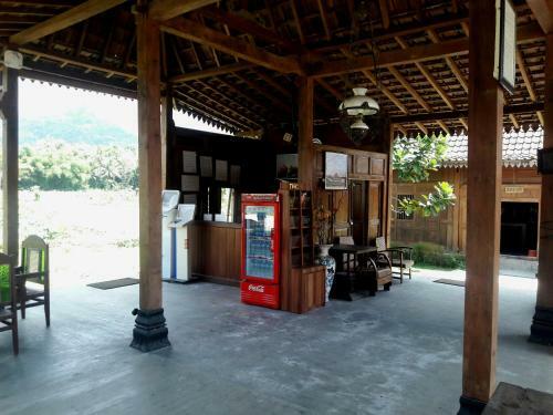 Balkondes Tanjungsari Homestay Borobudur