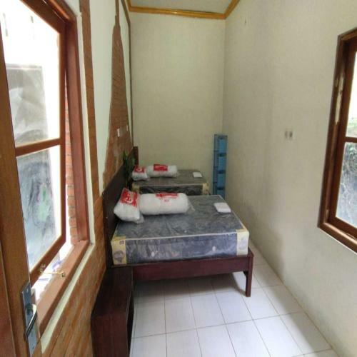 Hostal Borobudur Kampung Homestay - Ismudi