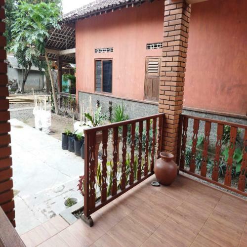 Hostal Borobudur Kampung Homestay - Mufid Mas'ud