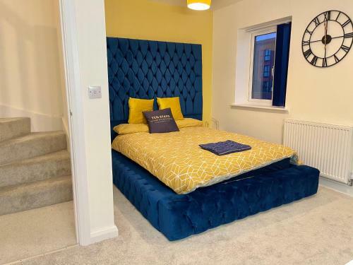 Luxurious New Build House W/ Anfield Stadium View!