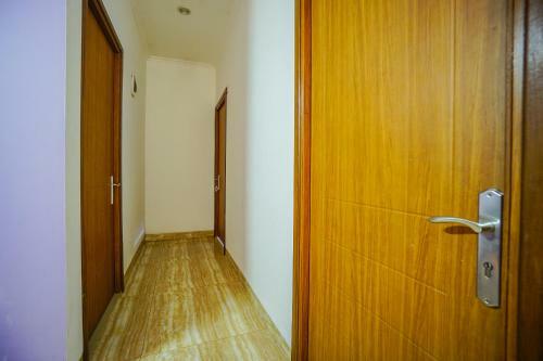 Hotel Vaccinated Staff - Oyo 1573 Mahera Guest House