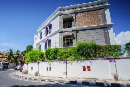 Hotel Vaccinated Staff - Oyo 1573 Mahera Guest House
