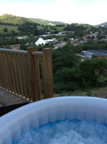Llangollen Shepherds Huts