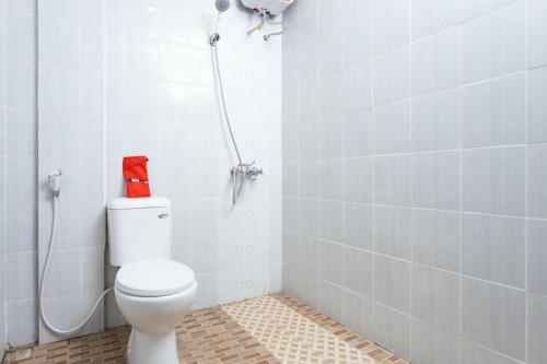 Hostal Reddoorz Hostel @ Malang City Center 2