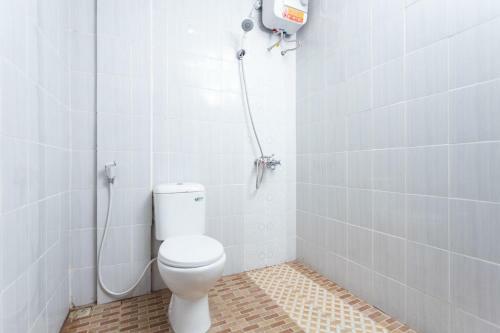 Hostal Reddoorz Hostel @ Malang City Center 2