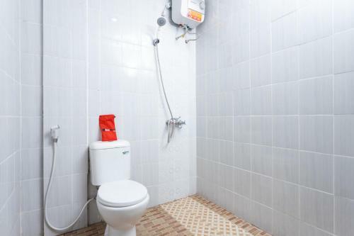 Hostal Reddoorz Hostel @ Malang City Center 2