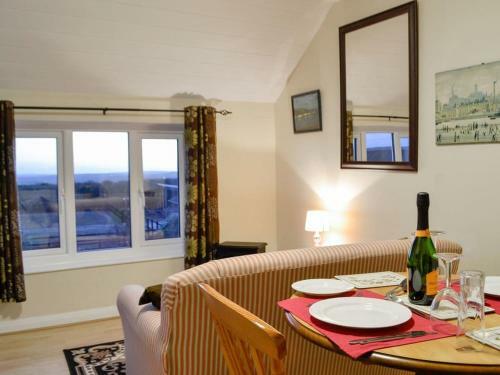 Valley View Apartment - Uk30053