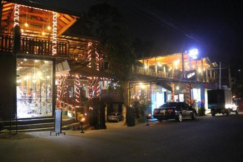 Posada Ella Village Inn