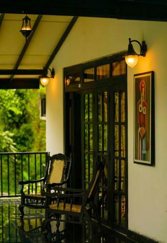 Hostal Ella Forest Paradise Hotel