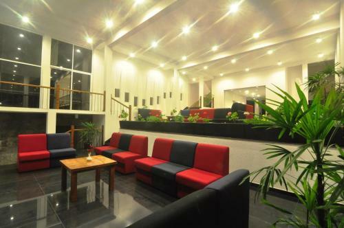 Hotel Heaven's Edge