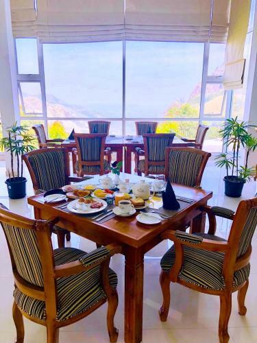 Hotel Heaven's Edge