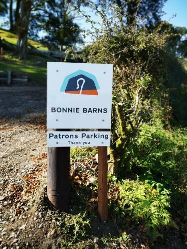 Bonnie Barns - Luxury Glamping With Hot Tubs