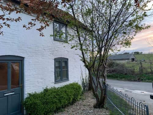 2 Bed Cosy Cottage