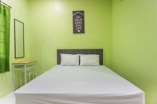 Hotel Oyo Life 2739 Pondok Nadila