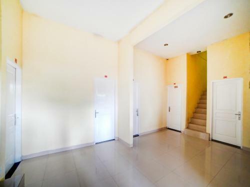 Hotel Oyo 90683 Teratai Homestay