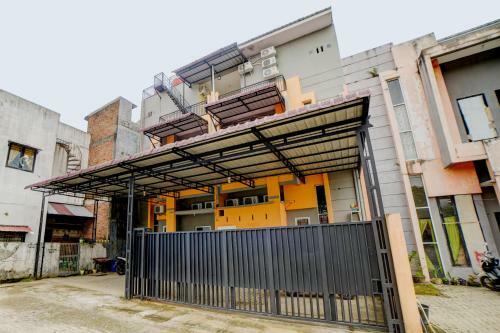 Hotel Oyo 90683 Teratai Homestay