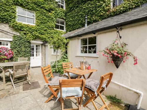 Corner Cottage