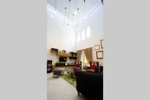 Villa Casa Bustamante Jogja By Bukit Vista