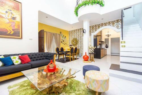 Villa Casa Bustamante Jogja By Bukit Vista