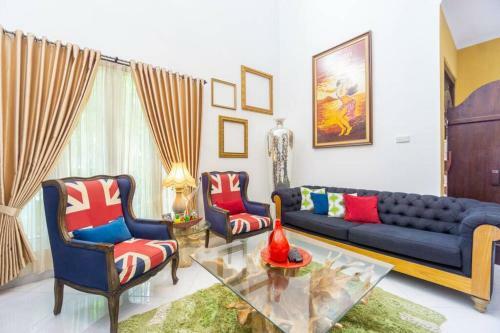Villa Casa Bustamante Jogja By Bukit Vista
