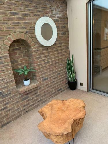 Beautiful 5 Bedroom House In Maidstone