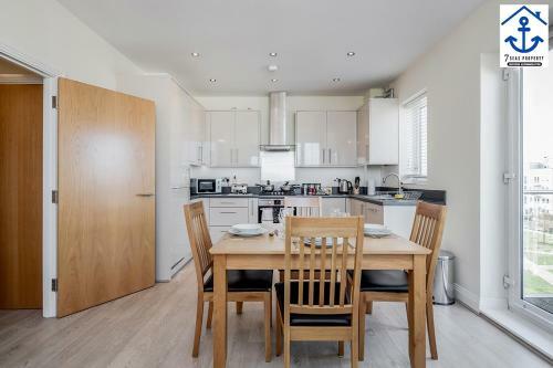 Luxury Apartment Maidenhead W Parking And Balcony