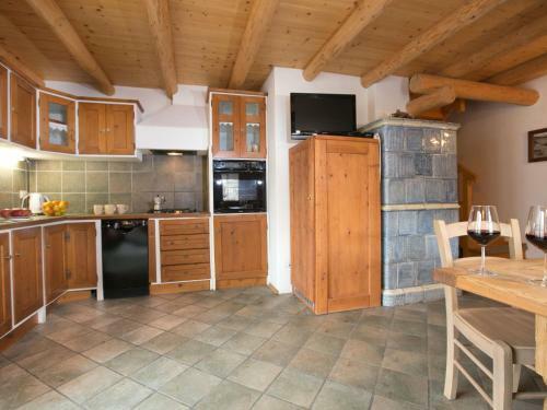 Dreamy Cottage In Bellamonte Italy With Garden