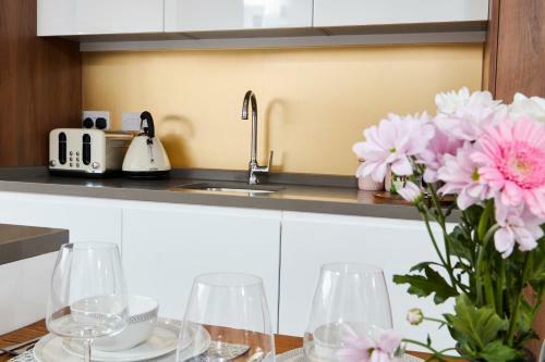 Beautiful 5 Bed House Manchester Sleeps8 Wparking