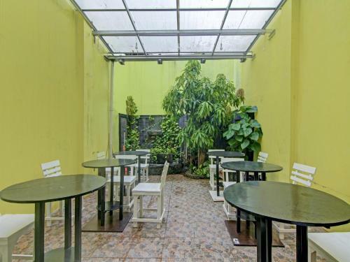 Hotel Oyo 90615 Jojo Homestay