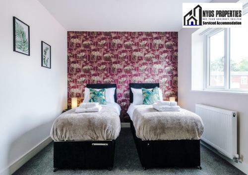 30% Off Monthly Stay/ 4 Bed House/ Free Parking