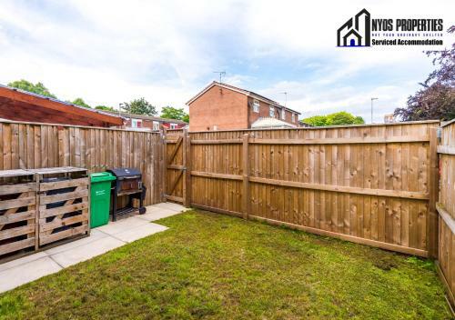 30% Off Monthly Stay/ 4 Bed House/ Free Parking