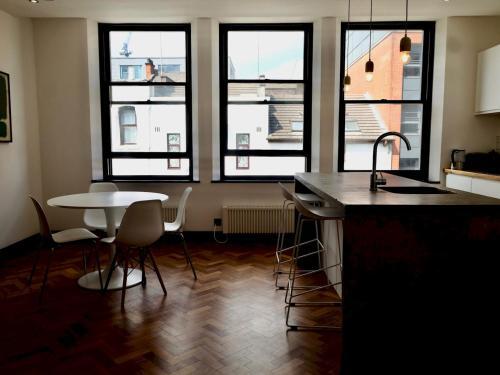Pass The Keys Luxury Apartment Northern Quarter