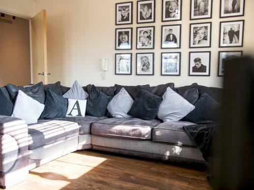 Pass The Keys Lovely 1 Bed Apartment Overlooking Albert Park