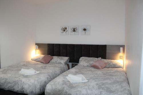 Lovely, Spacious 3 Bed House Close To City Centre