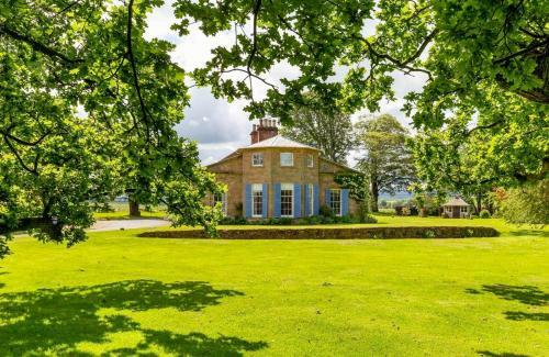 Stunning Scottish Manor House In Private Estate