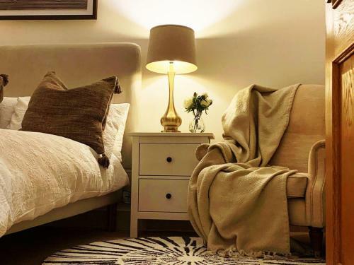 Cheerful 2-bed Cottage With 2 Free Parking Leeds
